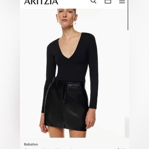 BRAND NEW BABATON (ARITZIA) CONTOUR V-NECK LONGSLEEVE